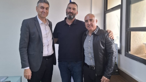 איציק גדרות.jpg